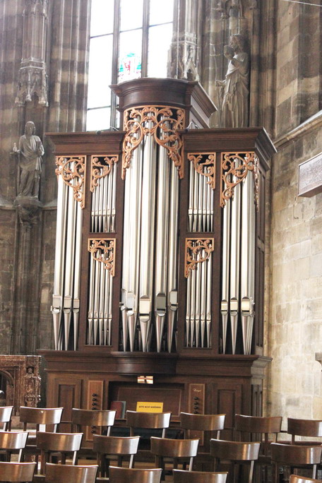 [Cath�drale Saint-�tienne / St. Stephen's Cathedral, Vienne/Vienna]