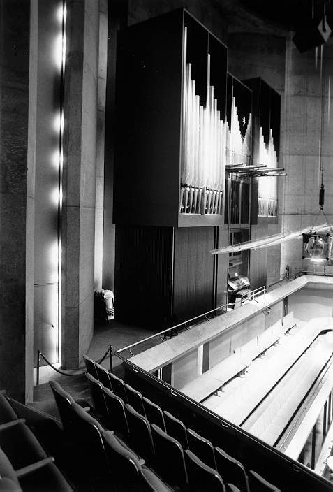 [Roy Thomson Hall, Toronto, ON.]