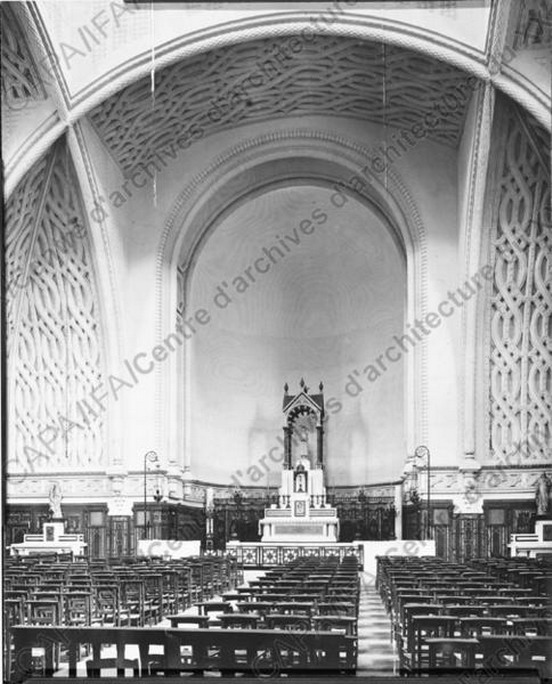 Église SainteJeanne d'Arc, Versailles, France Église SainteJeanne d'Arc, Versailles, France